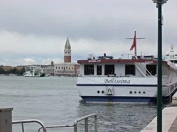 B And B Biennale Venezia Hotel