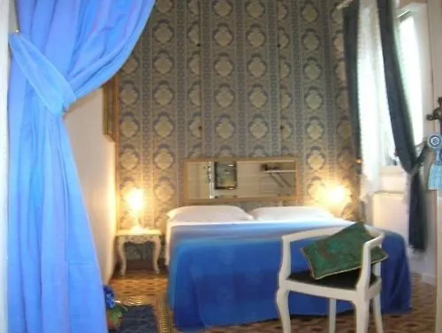 ** Hotel B And B Biennale Venezia Itálie